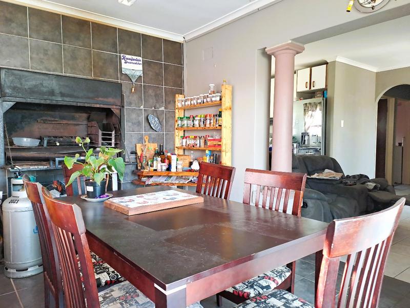 4 Bedroom Property for Sale in Protea Village Western Cape